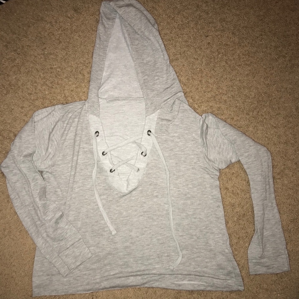 gray cropped thin sweatshirt with tied v neck